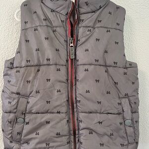 Gray Puffer Vest with Bow Pattern